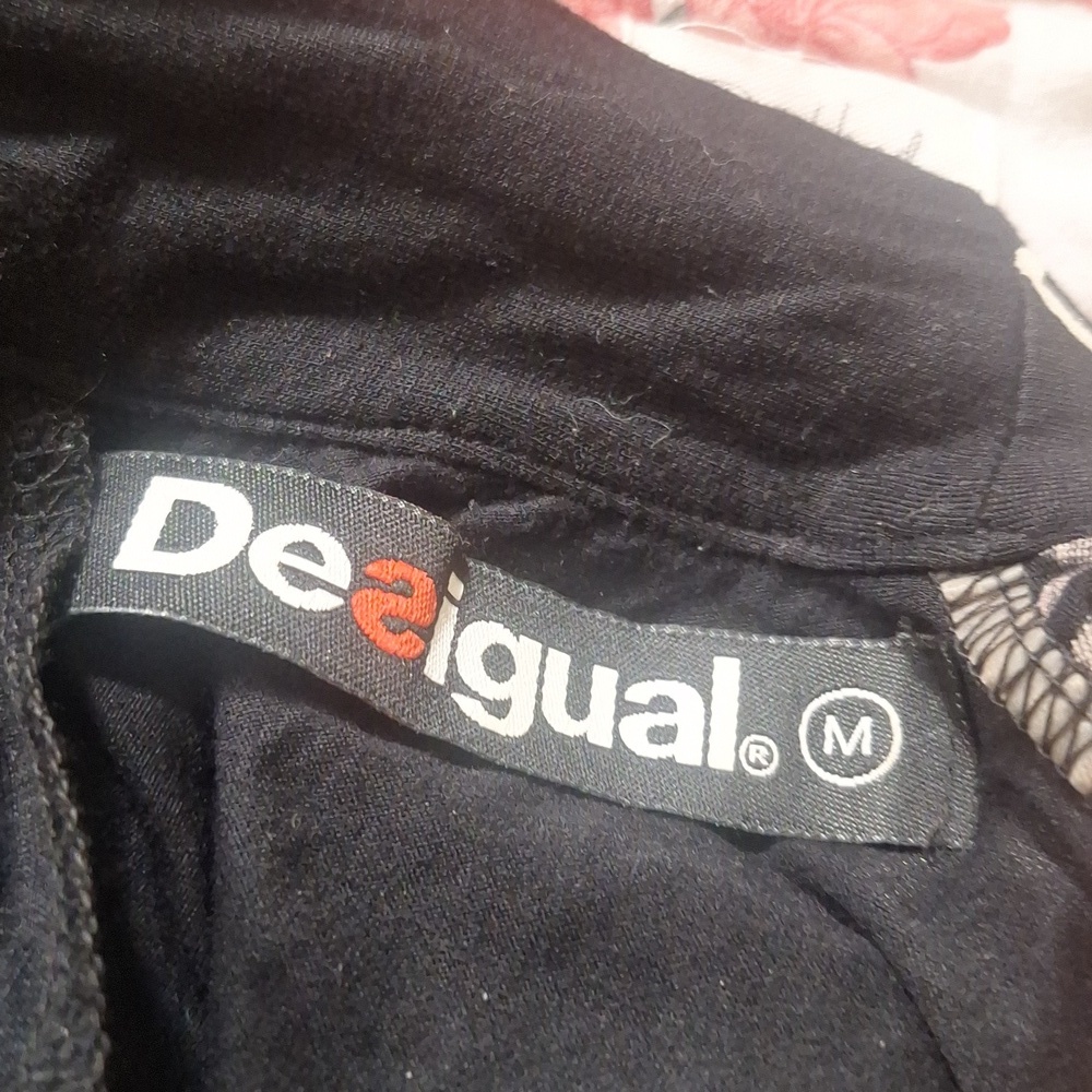 Desigual Sleeveless Geometric Floral Top Size M - Picture 8 of 8